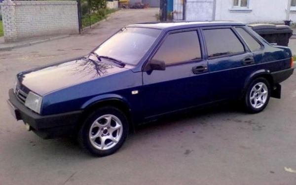 Угнанный автомобиль ВАЗ-21099 обнаружили полицейские в Дагестане